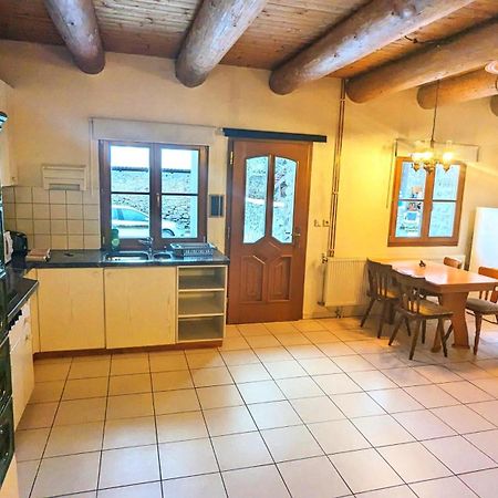 Rustikale Und Grosszuegige Ferienwohnung Kasperske Hory Extérieur photo