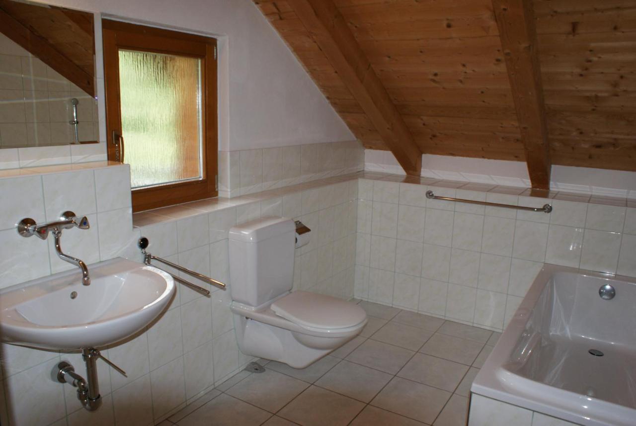 Rustikale Und Grosszuegige Ferienwohnung Kasperske Hory Extérieur photo